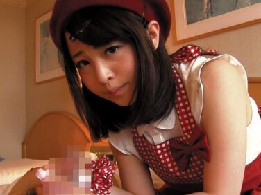 【エロ動画】「バナナ売り」えみりの太いの食べたい！【高山えみり】